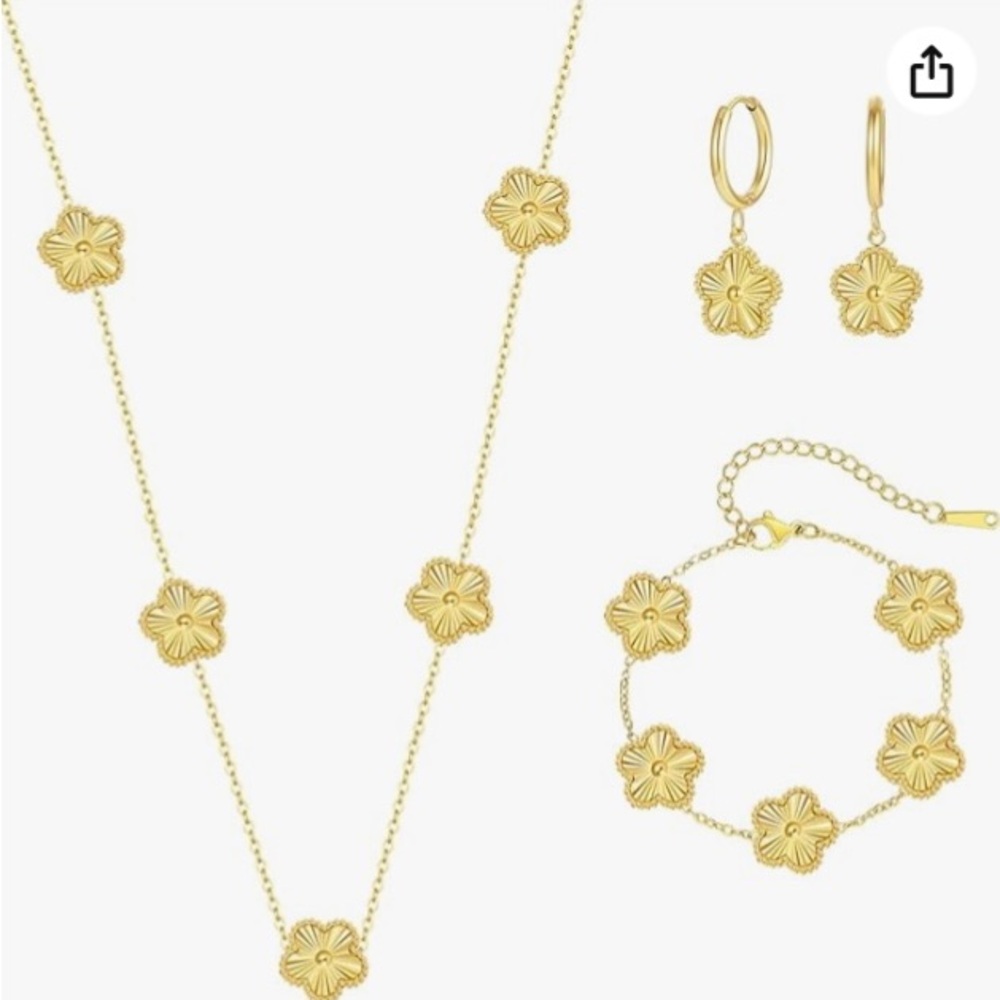 Gold necklace with earrings and bracelet